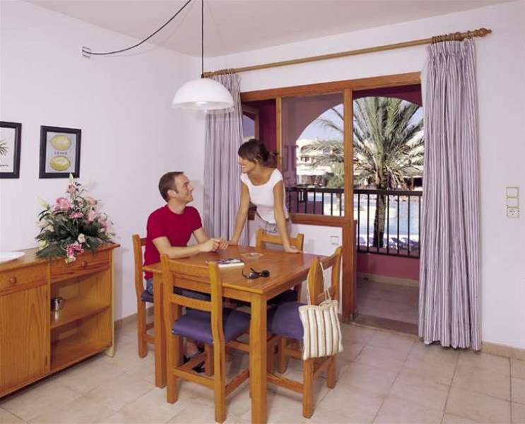 Globales Aparthotel Bouganvilla 사 코마 외부 사진